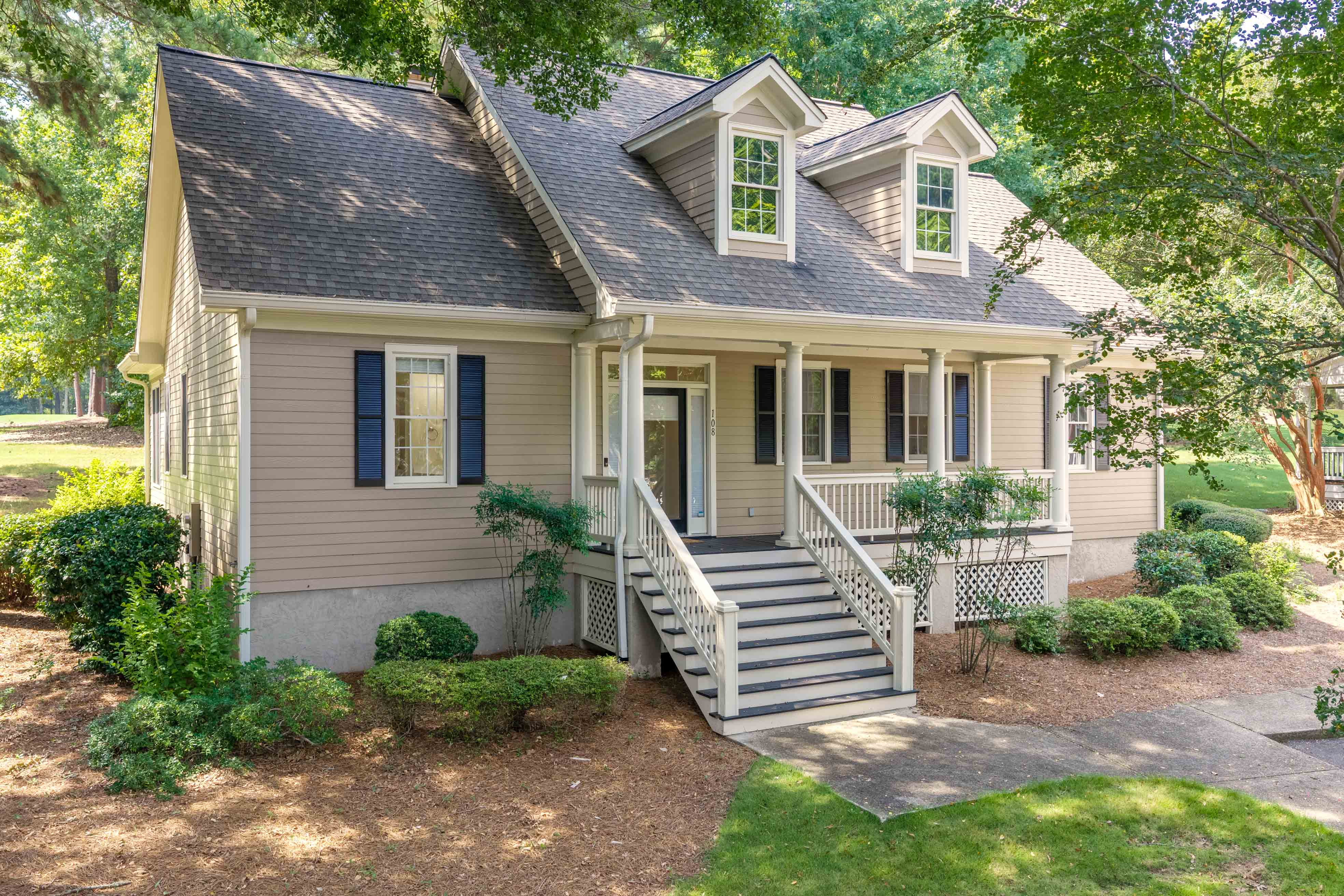 108 Mayfair Court image 3